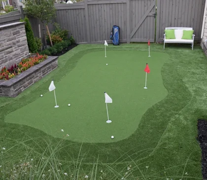 A putting green installed by Elite Courts for our client in the Greater Toronto Area.